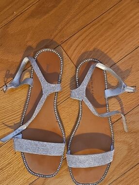Rock & Candy Silver Rhinestone T-Strap Sandals Size 9